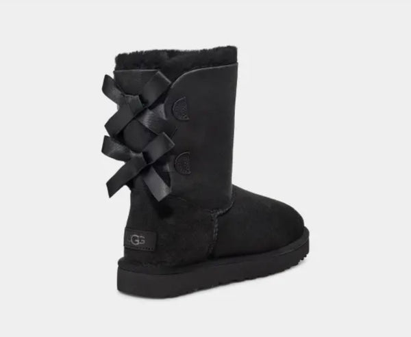 GENUINE UGG Bailey Bow II With BLACK Suede/sheepskin Hair SIZES Ladies 10 & 10.5 - Mens 8.5 to 9 - No other sizes